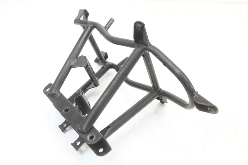 photo de FRONT FAIRING BRACKET LONGJIA EASY MAX 125 (2020 - 2024) - Zoom on usage condition
