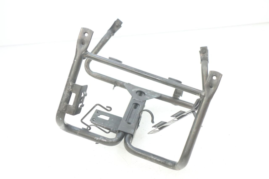 photo de FRONT FORK BRACE HONDA FES PANTHEON 2T 125 (1998 - 2002) - Technical close-up