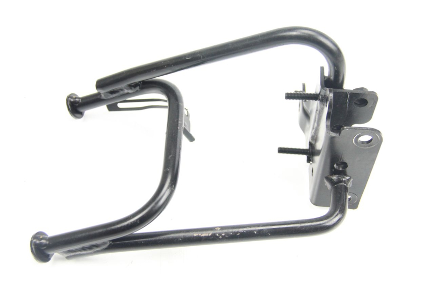 photo de FRONT FAIRING BRACKET SYM JET 4 4T 50 (2018 - 2021) - Zoom on usage condition