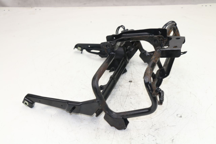 photo de FRONT FAIRING BRACKET SYM JOYRIDE 125 (2002 - 2009) - Technical close-up