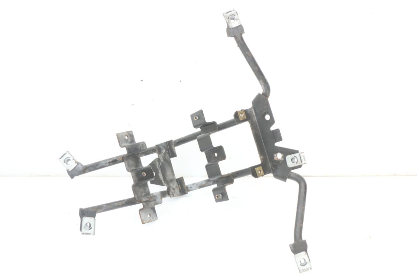 photo de FRONT FAIRING BRACKET RENAULT KOURANOS 125 (2001 - 2004) - Component detail