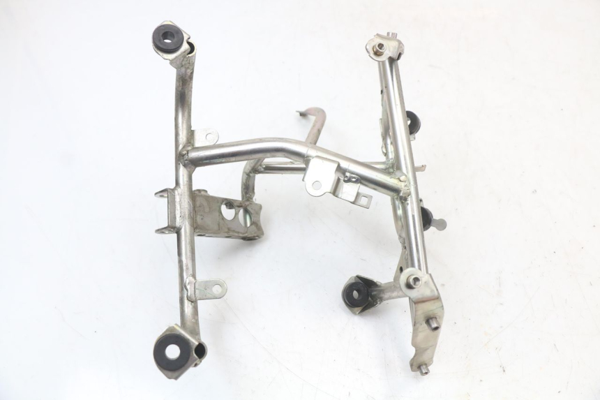 photo de FRONT FAIRING BRACKET HONDA PCX (JF28) 125 (2009 - 2011) - Alternative perspective