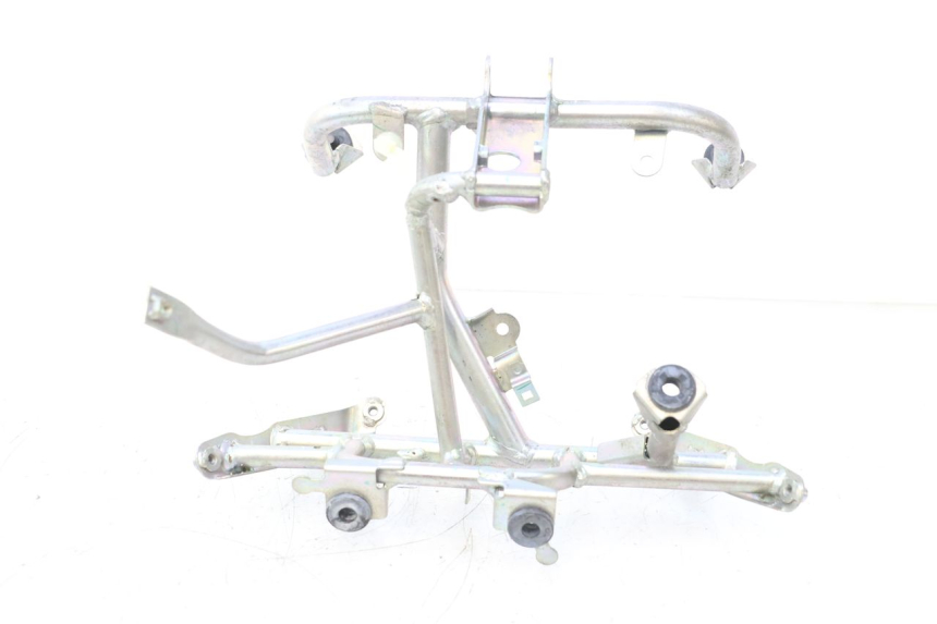 photo de FRONT FAIRING BRACKET HONDA PCX (JF28) 125 (2009 - 2011) - Technical close-up
