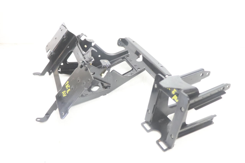 photo de FRONT FAIRING BRACKET HARLEY DAVIDSON ROAD GLIDE FLTRXSE 1920 (2018 - 2022) - Component detail