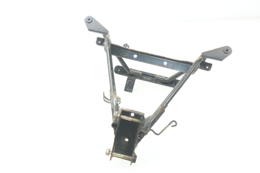 photo de FRONT FAIRING BRACKET DAELIM S2 125 (2006 - 2007) - Component detail