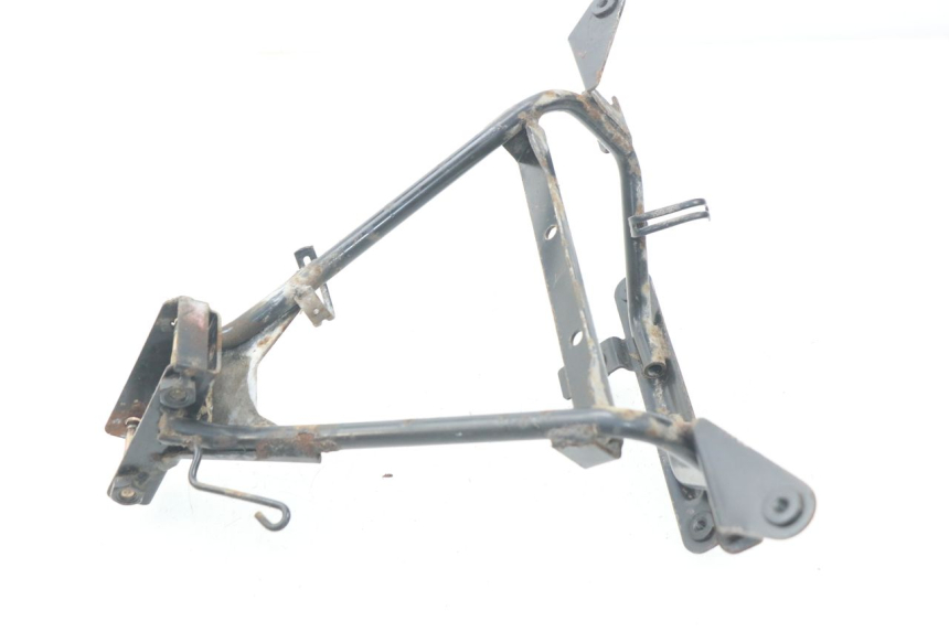 photo de FRONT FAIRING BRACKET DAELIM S2 125 (2006 - 2007) - Zoom on usage condition