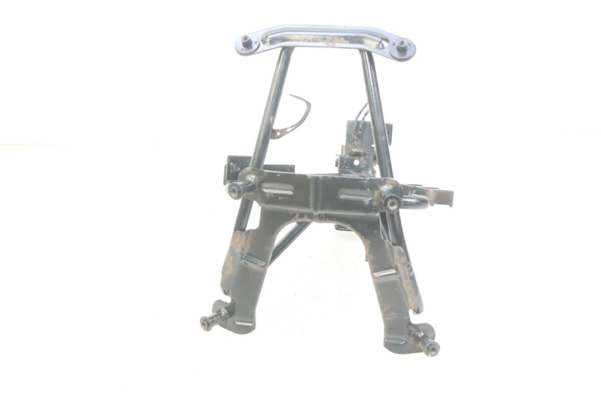 photo de FRONT FORK BRACE DAELIM S3 125 (2010 - 2017) - Technical close-up