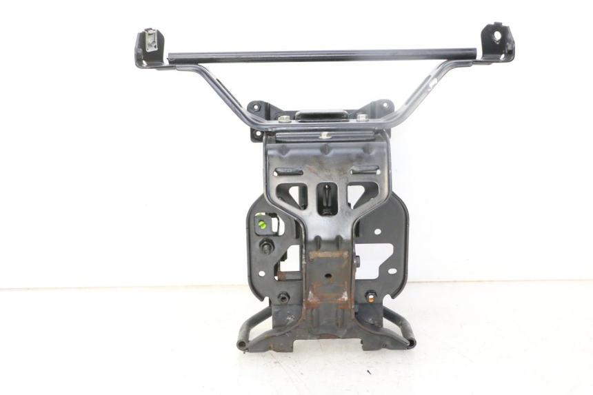 photo de FRONT FAIRING BRACKET PEUGEOT SATELIS 125 (2013 - 2018) - Component detail