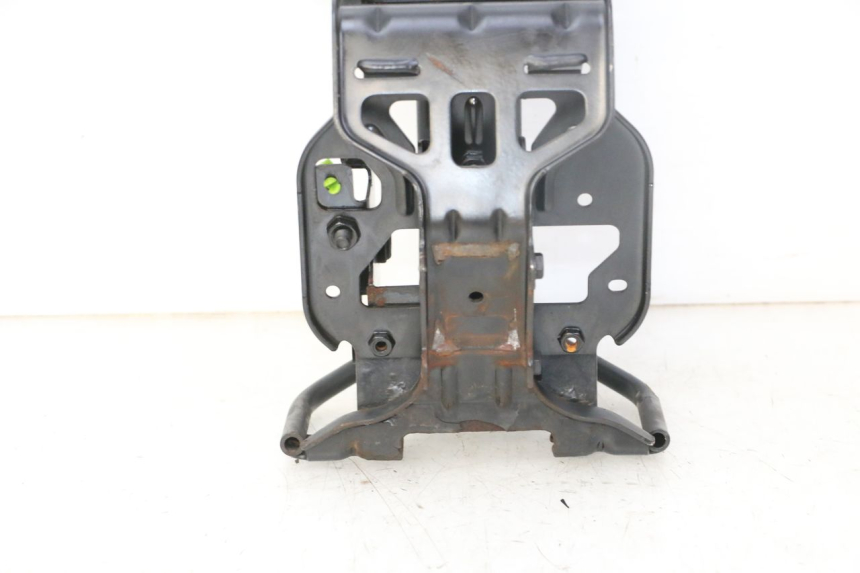 photo de FRONT FAIRING BRACKET PEUGEOT SATELIS 125 (2013 - 2018) - Product overview