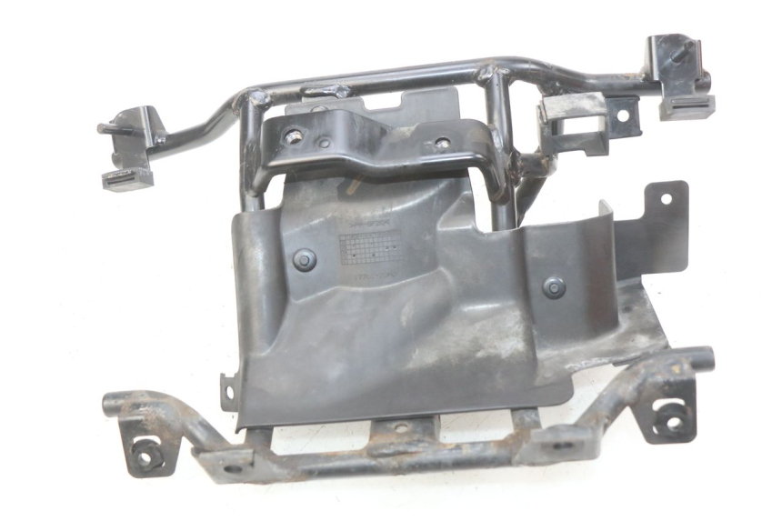 photo de FRONT FORK BRACE SUZUKI SIXTEEN 125 (2008 - 2010) - Main view