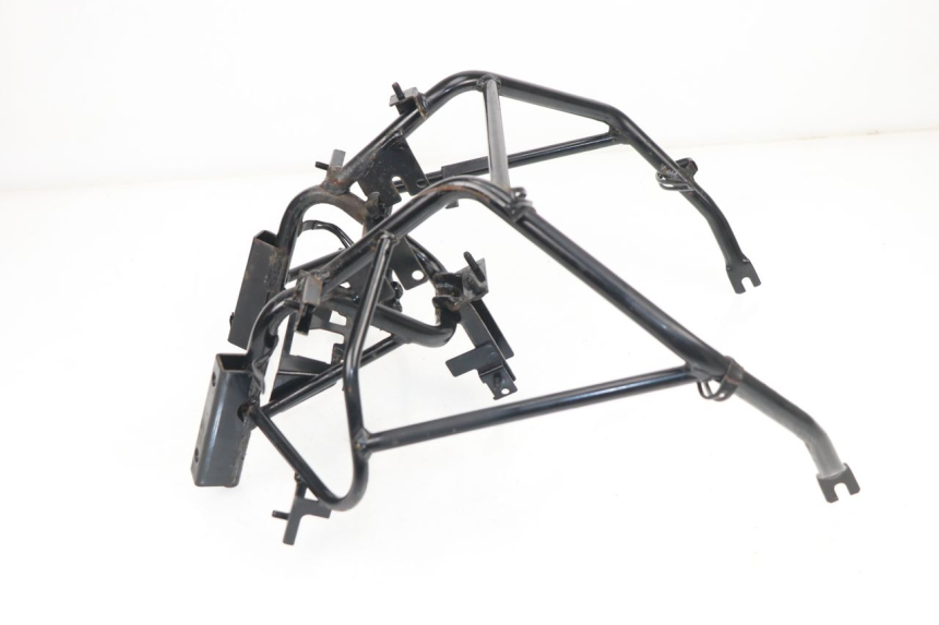 photo de FRONT FAIRING BRACKET KYMCO XCITING 500 (2007 - 2010) - Zoom on usage condition