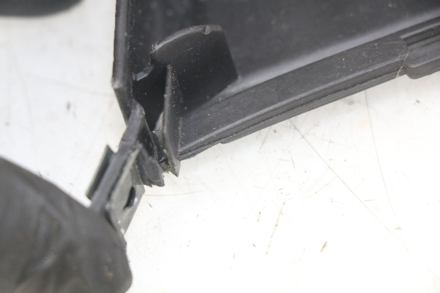 photo de FRONT FORK BRACE PIAGGIO XEVO - X EVO 125 (2007 - 2017) - Alternative perspective