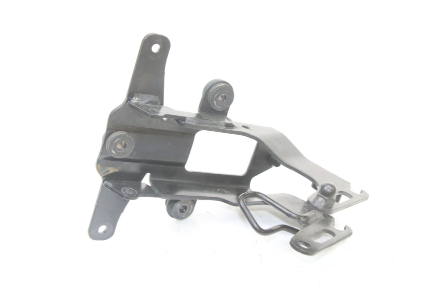 photo de FRONT FAIRING BRACKET YAMAHA TRACER 7 700 (2020 - 2024) - Component detail
