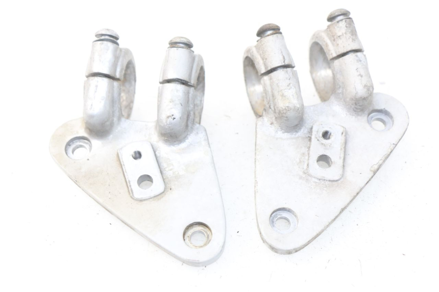 photo de FRONT FAIRING BRACKET GILERA DNA 50 (2000 - 2007) - Main view