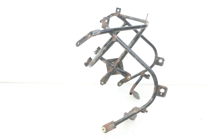 photo de FRONT FAIRING BRACKET TRIUMPH SPRINT 900 (1995 - 1998) - Fixing points details