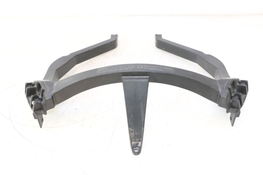 photo de FRONT FAIRING BRACKET CAN-AM SPYDER RS 1000 (2008 - 2012) - Surface and material condition