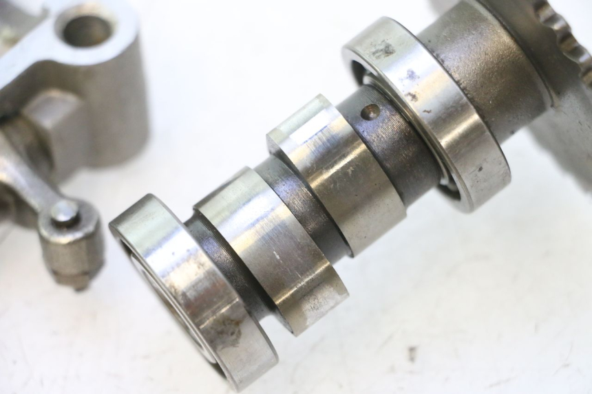photo de CAMSHAFT KYMCO AGILITY 16+ 4T 50 (2018 - 2023) - Technical close-up
