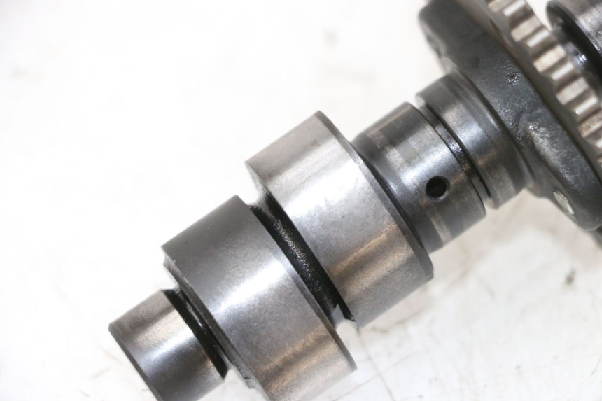 photo de CAMSHAFT SUZUKI BURGMAN 125 (2007 - 2014) - Technical close-up