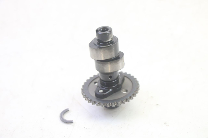 photo de CAMSHAFT SUZUKI BURGMAN 125 (2007 - 2014) - Technical close-up