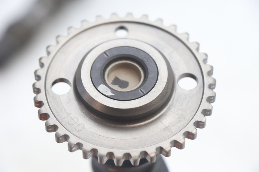 photo de CAMSHAFT SUZUKI BURGMAN EXECUTIVE ABS 650 (2006 - 2012) - Additional view of the item