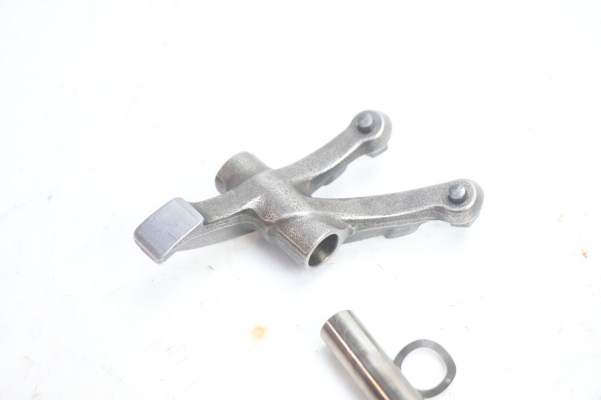 photo de CAMSHAFT SUZUKI DR S 600 (1985 - 1989) - Fixing points details