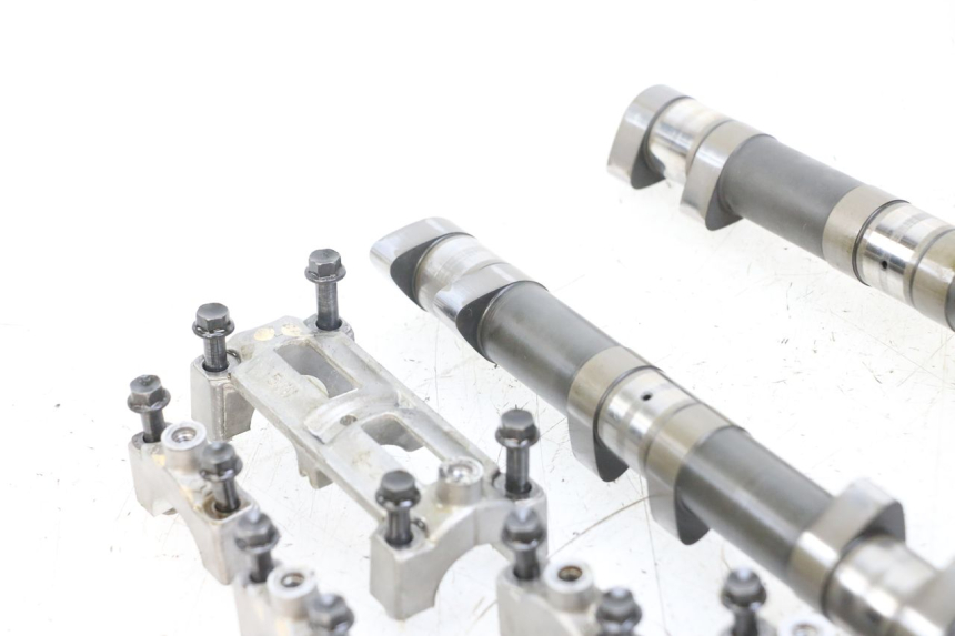 photo de CAMSHAFT YAMAHA FJR ABS 1300 (2006 - 2012) - High-resolution close-up