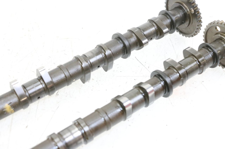 photo de CAMSHAFT SUZUKI GSR 750 (2011 - 2017) - Surface and material condition