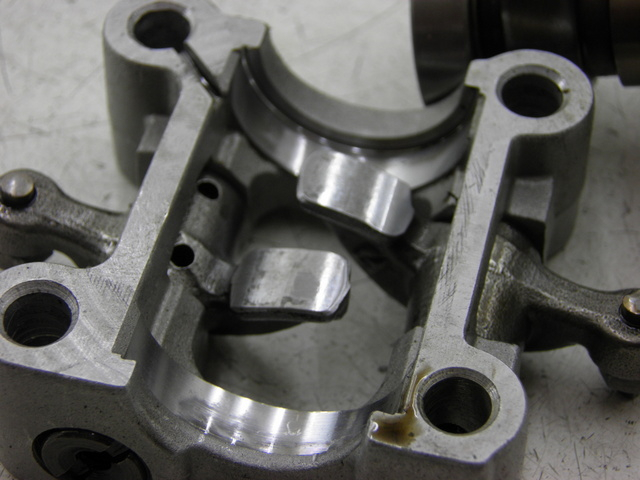 photo de CAMSHAFT SYM SYMPLY 4T 50 (2012 - 2015) - Surface and material condition