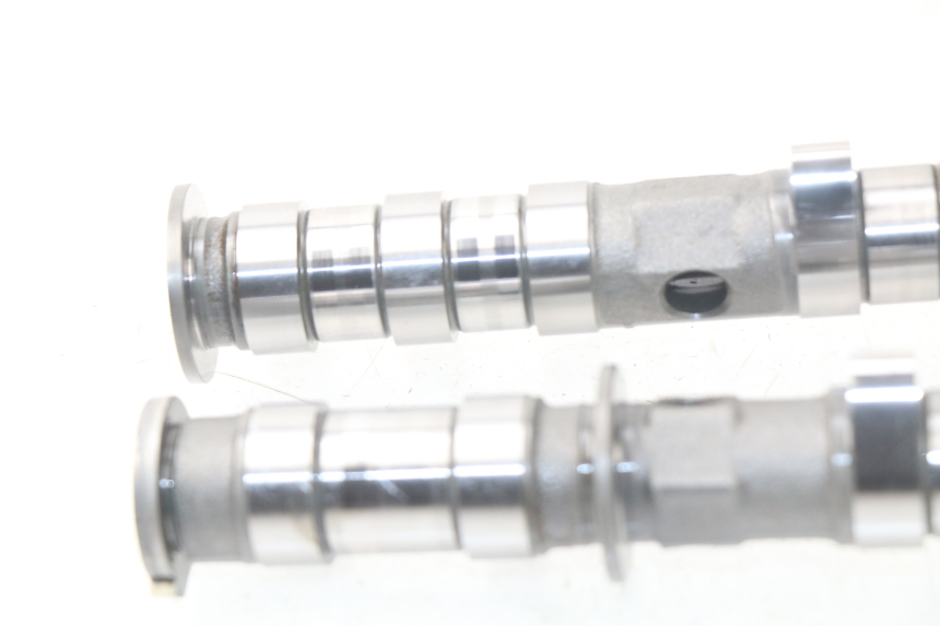 photo de CAMSHAFT YAMAHA TDM ABS 900 (2002 - 2014) - High-resolution close-up