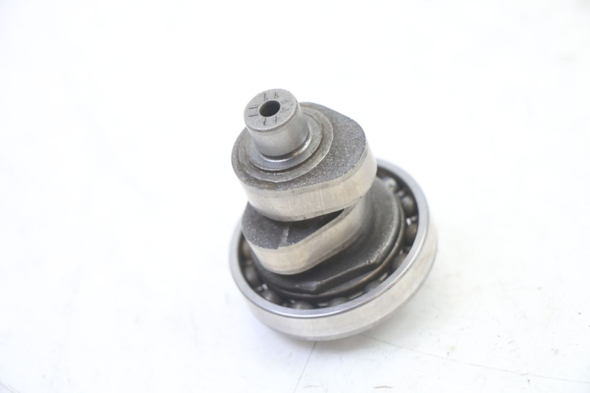 photo de CAMSHAFT YAMAHA XMAX X-MAX 125 (2006 - 2009) - Surface and material condition