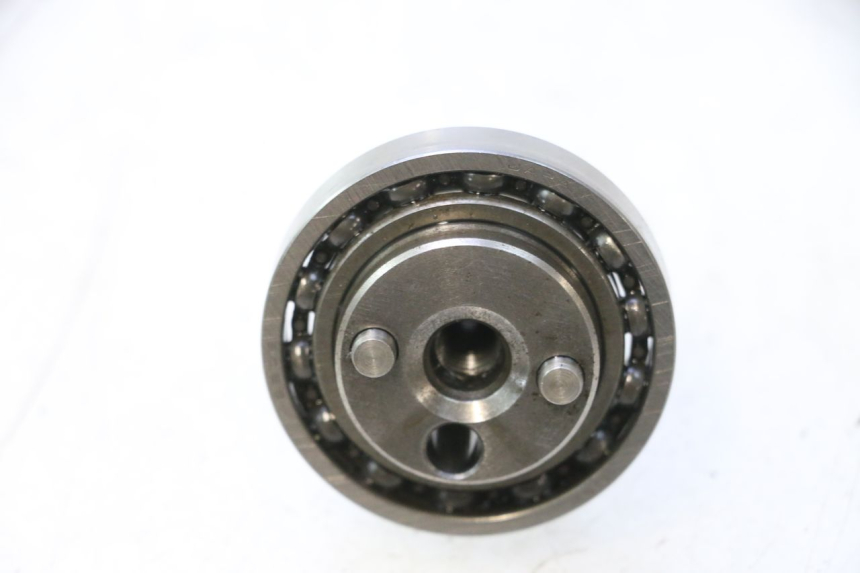 photo de CAMSHAFT YAMAHA XMAX X-MAX 125 (2006 - 2009) - Surface and material condition