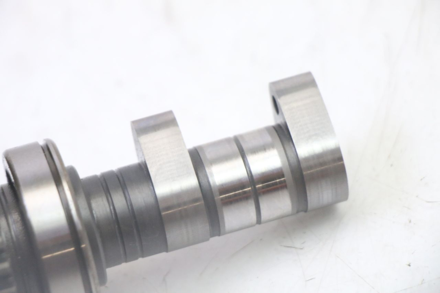 photo de INTAKE CAMSHAFT YAMAHA YZ-F YZF 250 (2014 - 2018) - Technical close-up