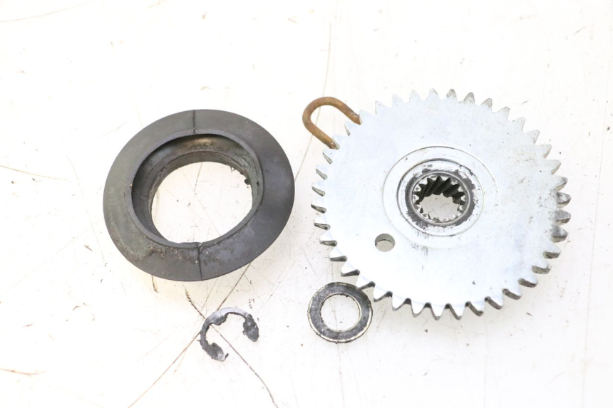 photo de KICK START CHAFT PEUGEOT 103 SPX CLIP 50 (1989 - 1992) - Fixing points details