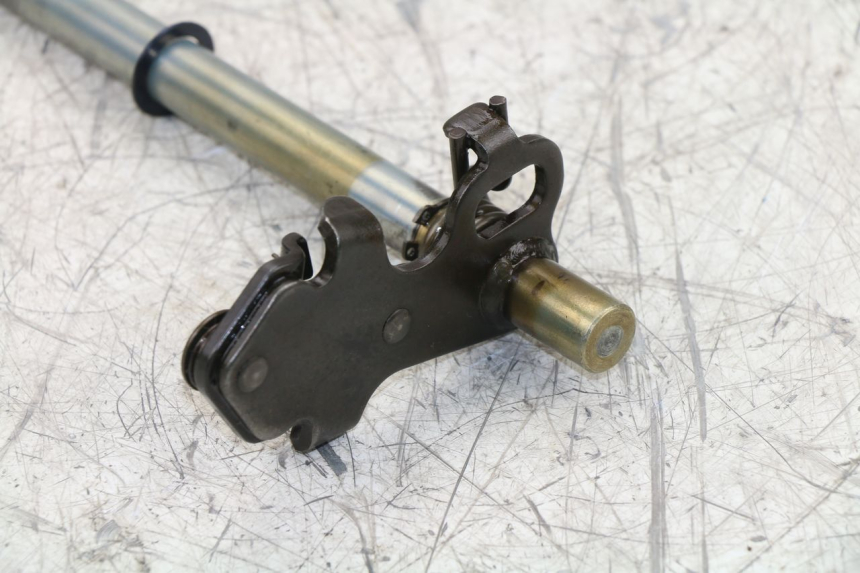 photo de GEAR CHANGE SHAFT HONDA CB 500 (1997 - 2003) - Technical close-up