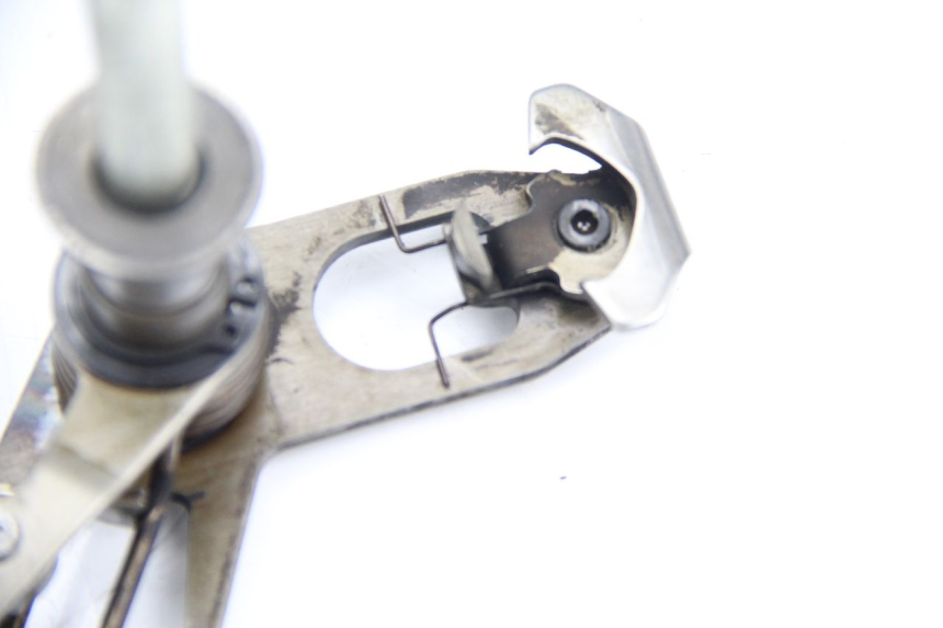 photo de GEAR CHANGE SHAFT YAMAHA FJR ABS 1300 (2006 - 2012) - Alternative perspective