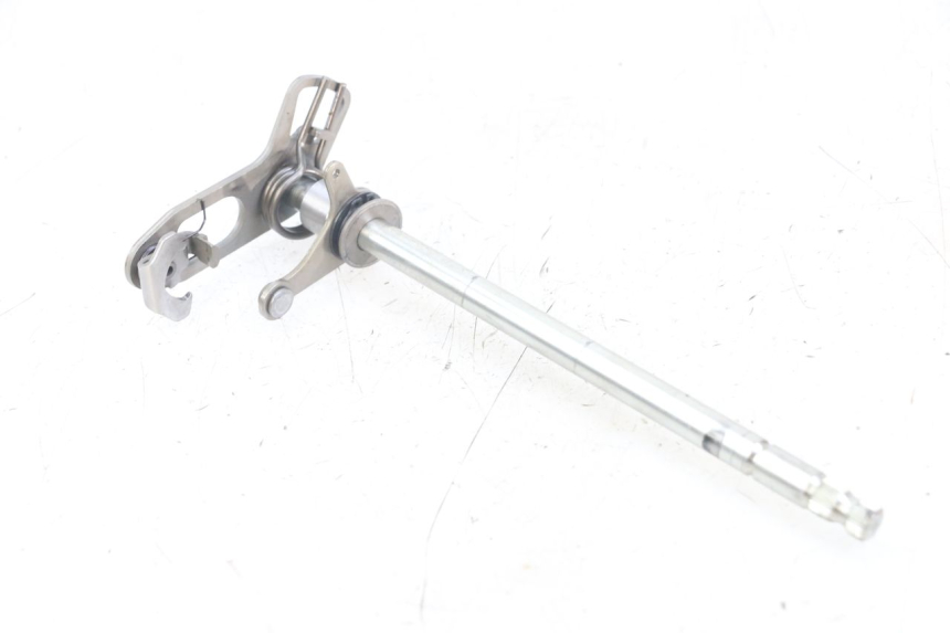 photo de GEAR SELECTOR SHAFT YAMAHA MT-07 MT07 ABS 700 (2014 - 2017) - Zoom on usage condition