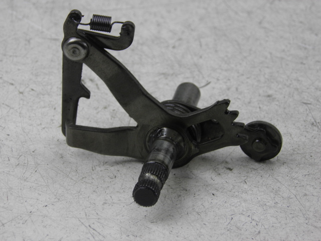 photo de GEAR CHANGE SHAFT YAMAHA XJ F 900 (1983 - 1994) - Component detail