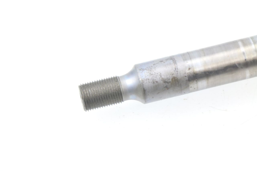 photo de SWING ARM AXLE BMW C SPORT 650 (2015 - 2021) - Technical close-up