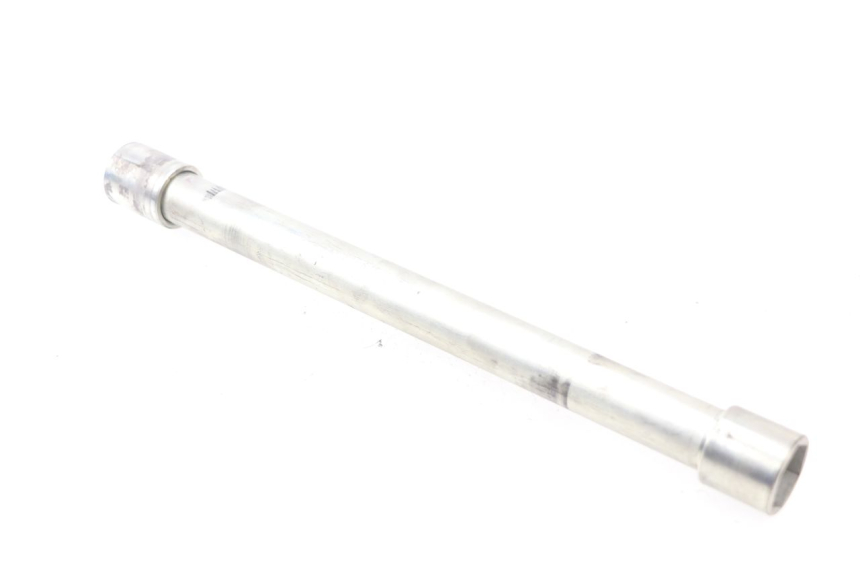 photo de SWING ARM AXLE HONDA CBR 929 RR FIREBLADE 900 (2000 - 2001) - Zoom on usage condition