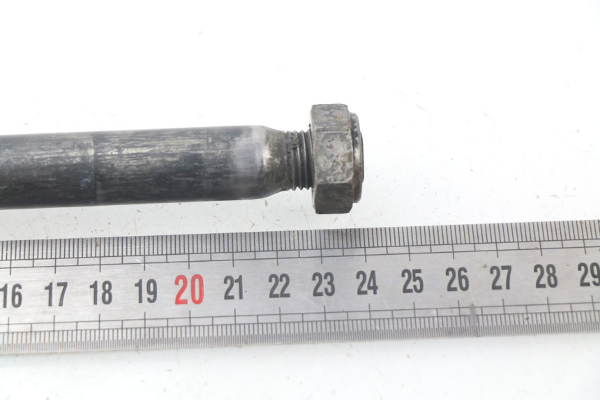 photo de SWING ARM AXLE HONDA CR 125 (2000 - 2001) - Component detail
