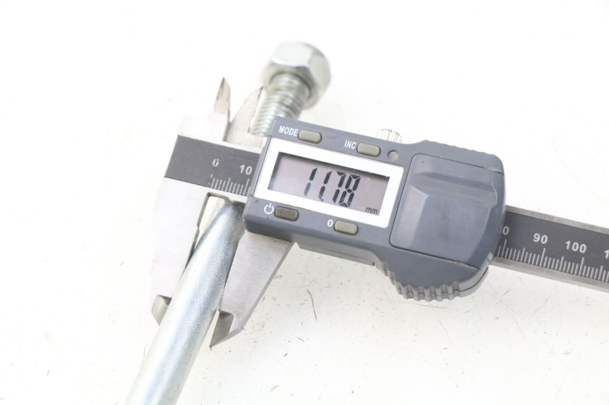 photo de SWING ARM AXLE DERBI DIRT BOY 4T 50 - Alternative perspective