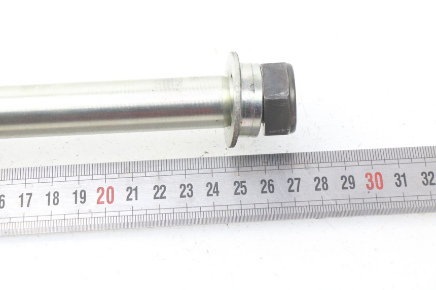 photo de SWING ARM AXLE YAMAHA FJR ABS 1300 (2006 - 2012) - Component detail