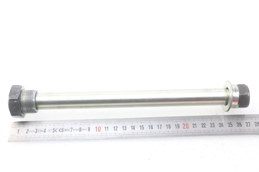 photo de SWING ARM AXLE YAMAHA FJR ABS 1300 (2006 - 2012) - Zoom on usage condition