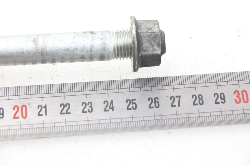 photo de SWING ARM AXLE KAWASAKI GPZ S 500 (1994 - 2005) - Component detail