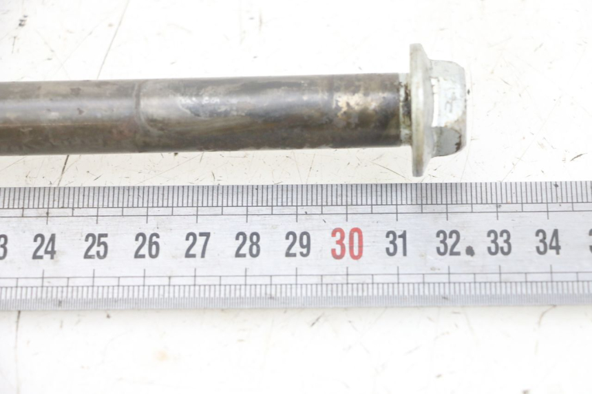 photo de SWING ARM AXLE HONDA CBR F 1000 (1993 - 1996) - Zoom on usage condition