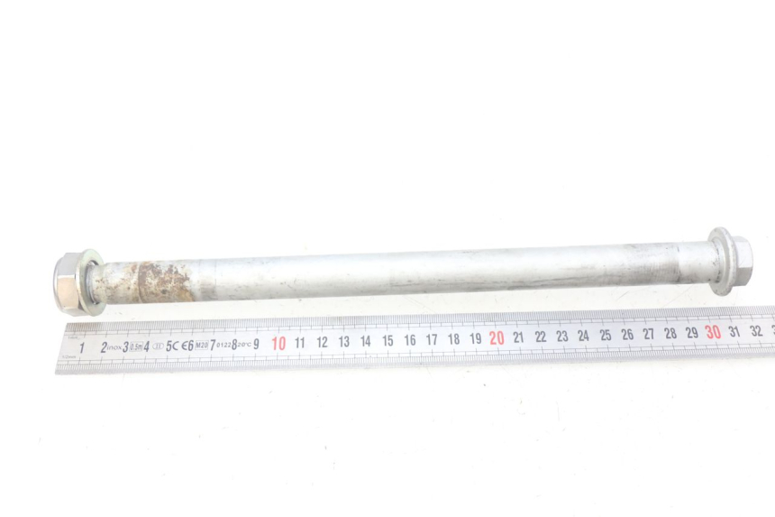 photo de SWINGARM PIVOT BOLT HONDA INTEGRA NC D 750 (2016 - 2018) - Zoom on usage condition