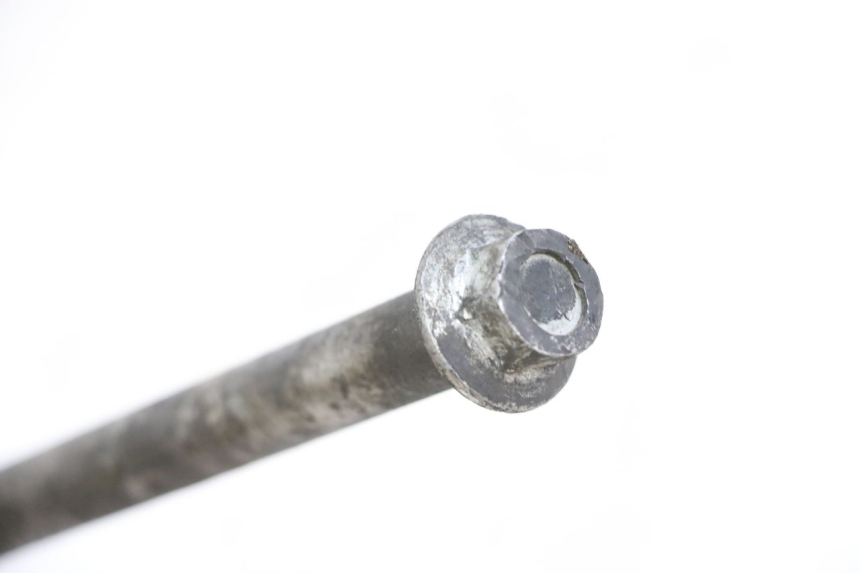 photo de SWINGARM PIVOT AXIS KAWASAKI KX 85 (2014 - 2021) - Component detail