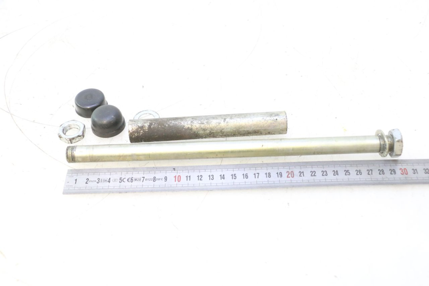 photo de SWING ARM AXLE MZ RT 125 (2000 - 2008) - Technical close-up