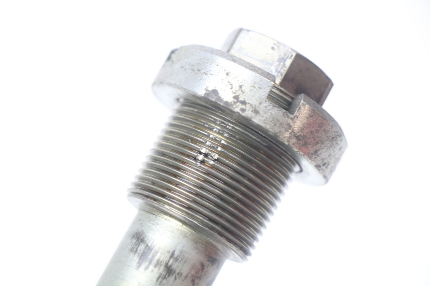 photo de SWINGARM PIVOT BOLT SUZUKI SV N 650 (1999 - 2002) - Component detail