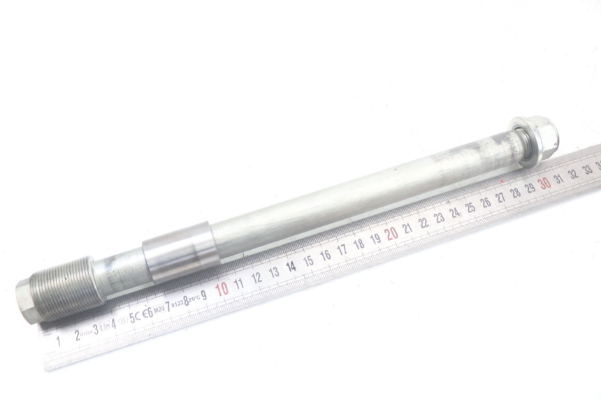 photo de SWINGARM PIVOT BOLT SUZUKI SV N 650 (1999 - 2002) - Component detail